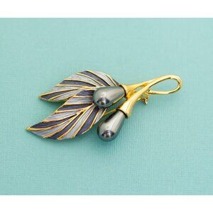 Vintage Graffiti Leaf Brooch, E24